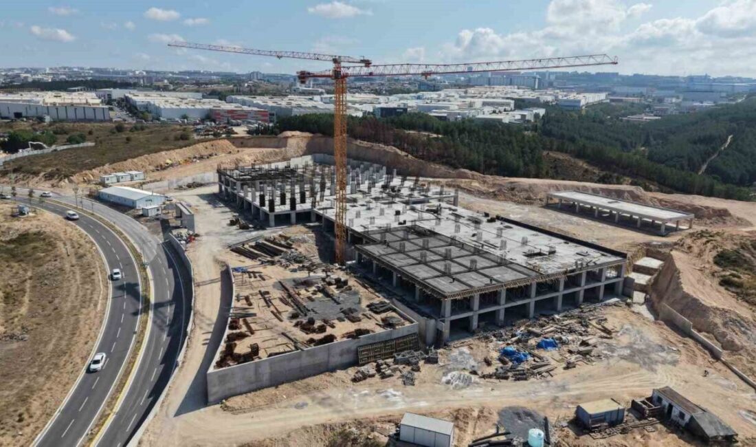 Çayırova’da 200 yataklı devlet hastanesinin inşaatı sürüyor Çayırova’da yapımı devam eden deprem izolatörlü 200 yatak kapasiteli devlet