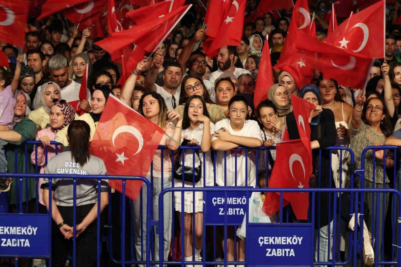 Çekmeköy’de Zafer Bayramı’nın 104. yılı coşkuyla kutlandı 19 Bülten Medya -