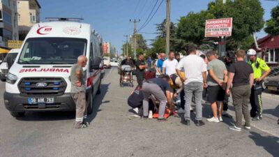 Tekirdağ’ın Çerkezköy ilçesinde çarpışan motosiklet sürücülerinden biri yaralandı. Kaza anı