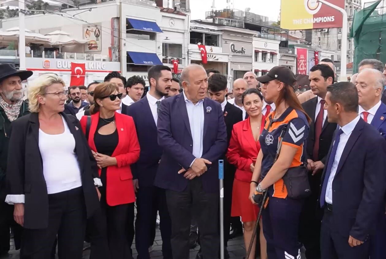 CHP İstanbul İl Başkanı Gürsel Tekin Taksim’de esnaf ve vatandaşlarla buluştu 7 Bülten Medya -