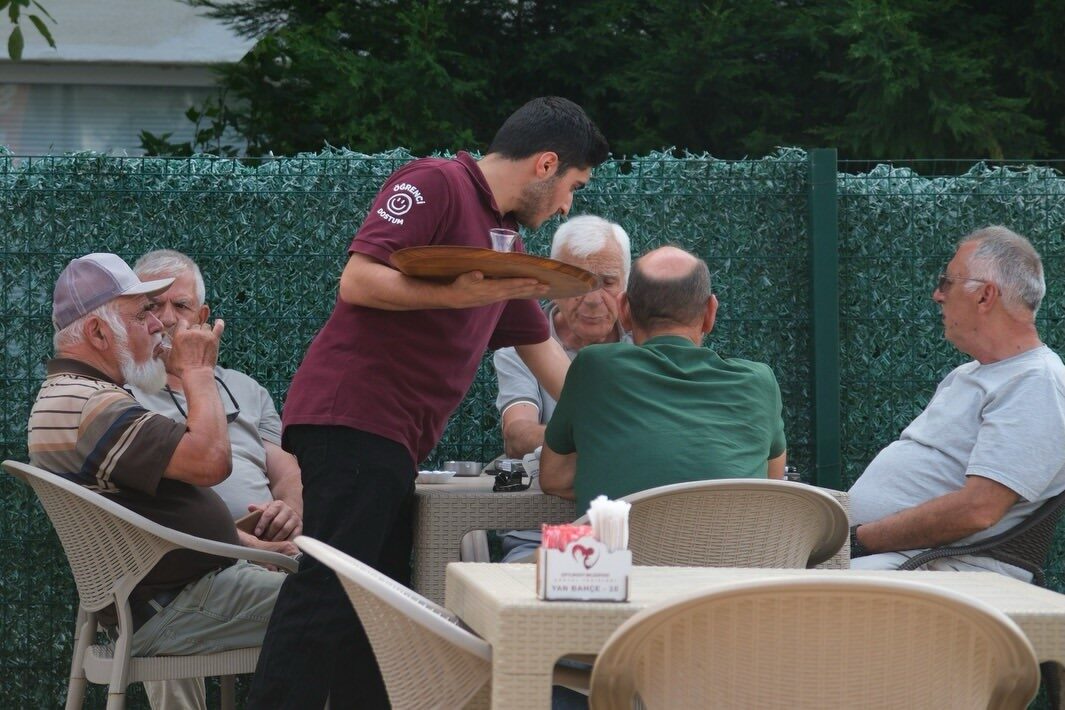 Çiftlikköy Belediyesi’nden gençlere iş deneyimi 17 Bülten Medya -