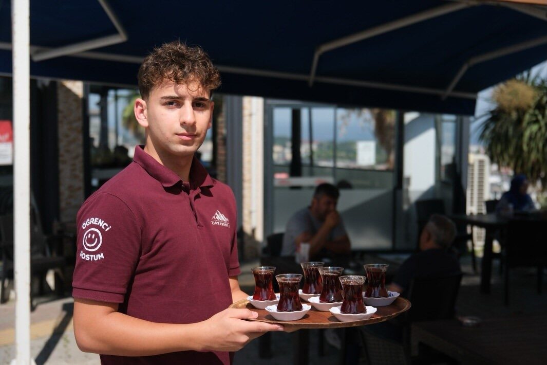 Çiftlikköy Belediyesi’nden gençlere iş deneyimi 20 Bülten Medya -