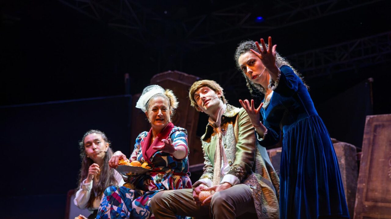 64. Uluslararası Bursa Festivali kapsamında sahnelenen Molière'in ölümsüz eseri 'Cimri',