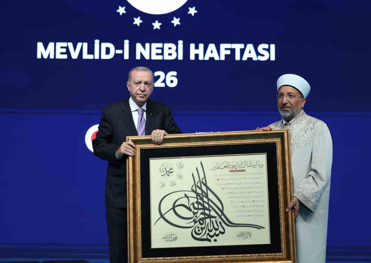 Cumhurbaşkanı Erdoğan: "Müslümanlar olarak başkalarına umut bağlamakla hiçbir yere varamayız" 8 Bülten Medya -