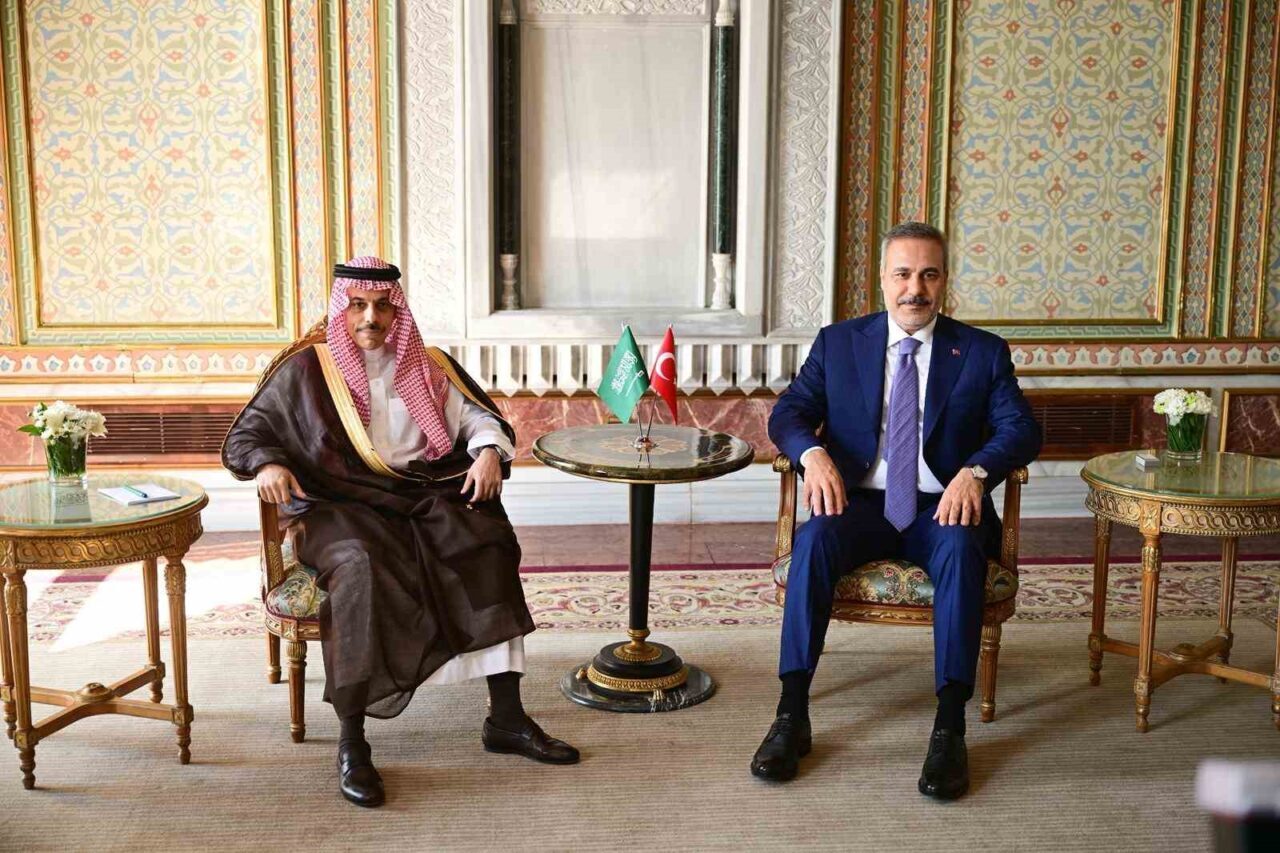 Dışişleri Bakanı Hakan Fidan, Suudi Arabistan Dışişleri Bakanı Faysal bin Ferhan Al Suud ile görüştü 11 Bülten Medya -