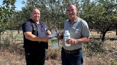Kocaeli Büyükşehir Belediyesi, dolu yağışından zarar gören meyve bahçeleri için