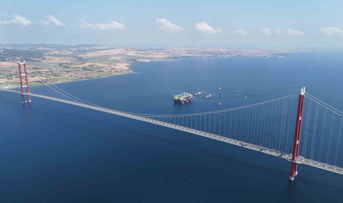 Çanakkale Boğazı’ndan geçen, 200 metre uzunluğundaki dünyanın en büyük üçüncü