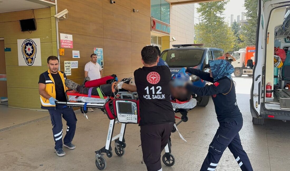 Duran kamyona çarpan kamyonet sürücüsü ağır yaralandı Bursa’nın İnegöl ilçesinde meydana gelen kazada, kontrolden çıkan kamyonet park