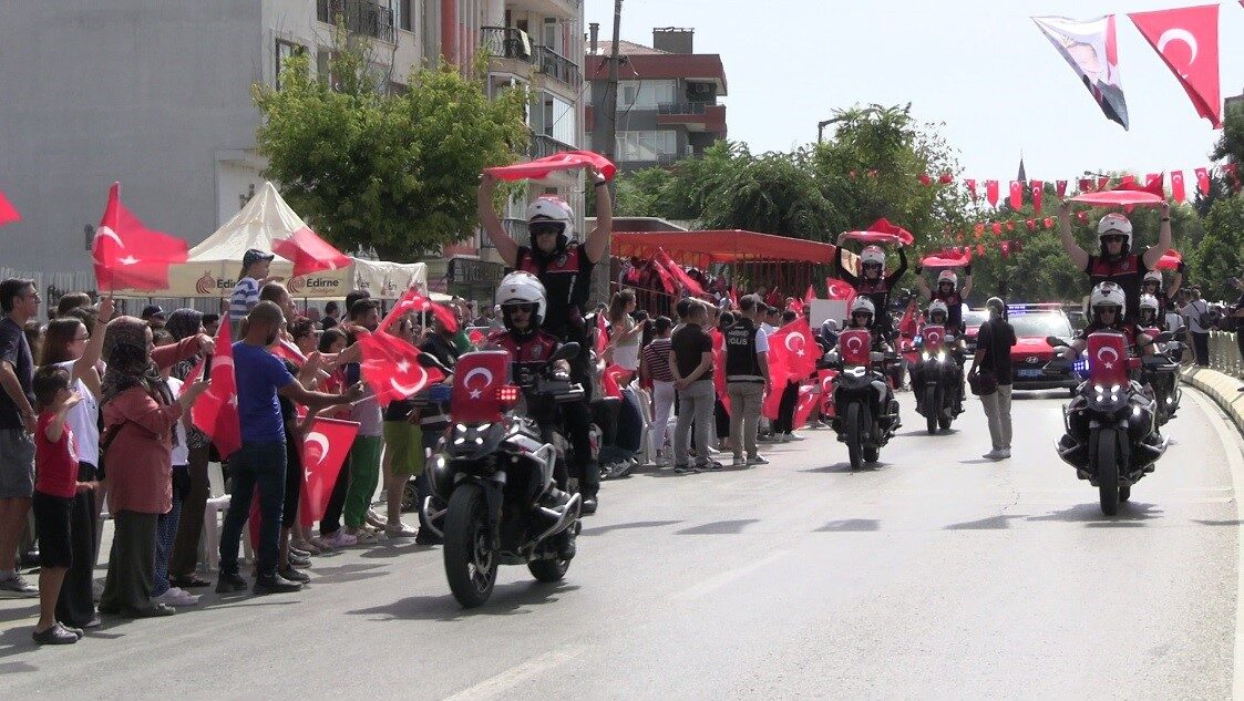 Edirne’de 104 yıllık zaferin gururu Mehmetçikle yeniden yaşandı 19 Bülten Medya -