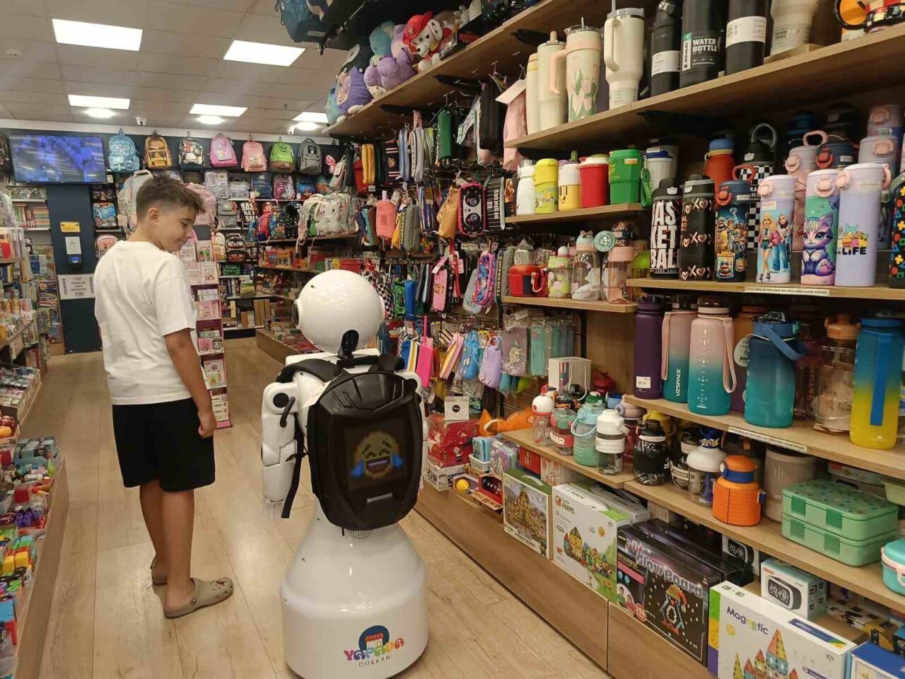 Edirne’de okul alışverişlerinde robot asistan sürprizi 20 Bülten Medya -