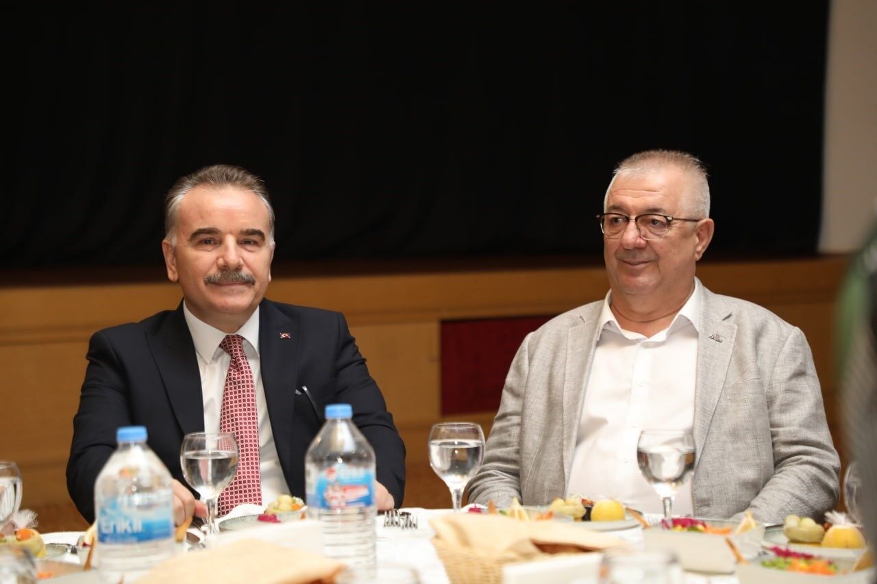 Edremit Kaymakamı Ahmet Odabaş’a vefa gecesi 21 Bülten Medya -