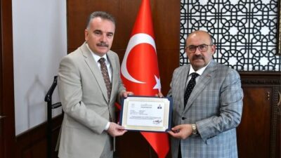 Balıkesir’deki görev süresi sona eren Edremit Kaymakamı Ahmet Odabaş, Balıkesir