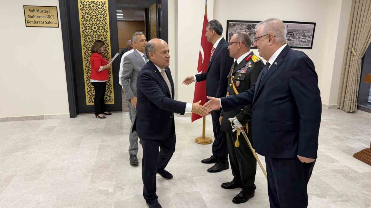 Edremit’te 30 Ağustos Zafer Bayramı coşkuyla kutlandı 20 Bülten Medya -