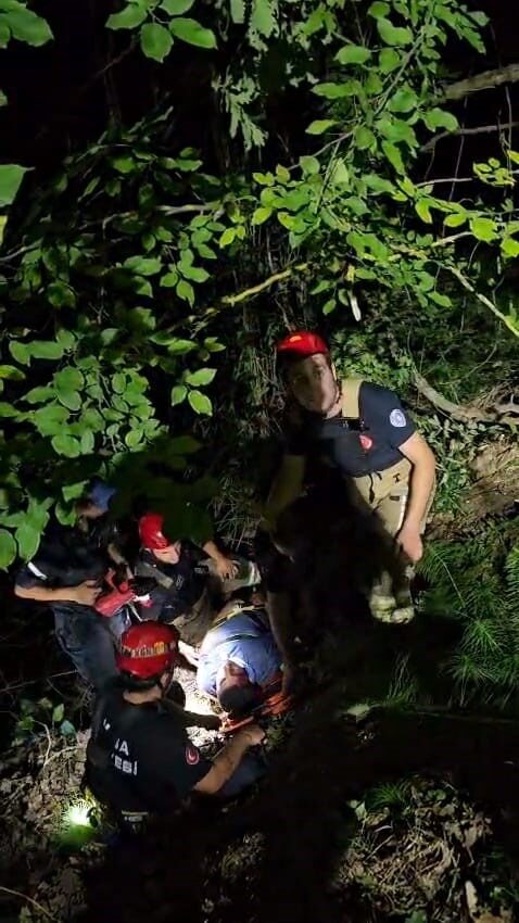 Elektrikli bisiklet ile uçuruma yuvarlandılar: 3 çocuk yaralandı 15 Bülten Medya -