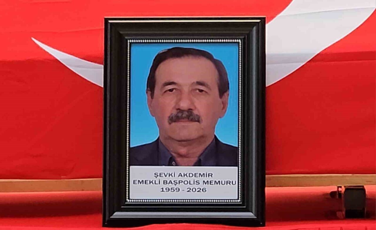 Emekli baş polis, memleketinde son yolculuğuna uğurlandı 20 Bülten Medya -