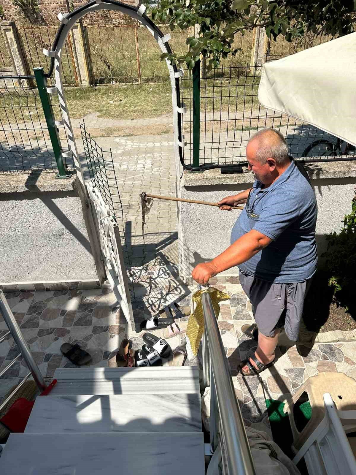 Enez’de sitede yılan paniği 21 Bülten Medya -