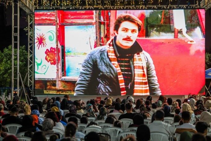 Esenler Belediyesi vatandaşları yazlık sinemada buluşturuyor 8 Bülten Medya -