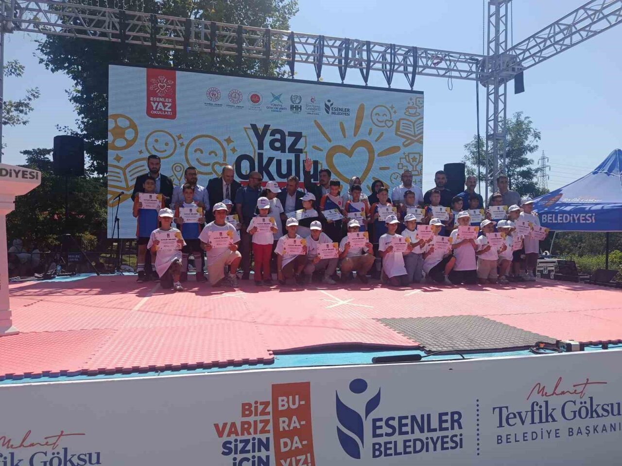 Esenler yaz okulları coşkulu bir şenlikle sona erdi 4 Bülten Medya -