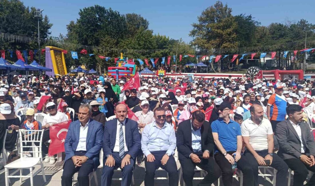 Esenler yaz okulları coşkulu bir şenlikle sona erdi Esenler Belediyesi koordinasyonunda düzenlenen Esenler Yaz Okulları, 6 hafta süren