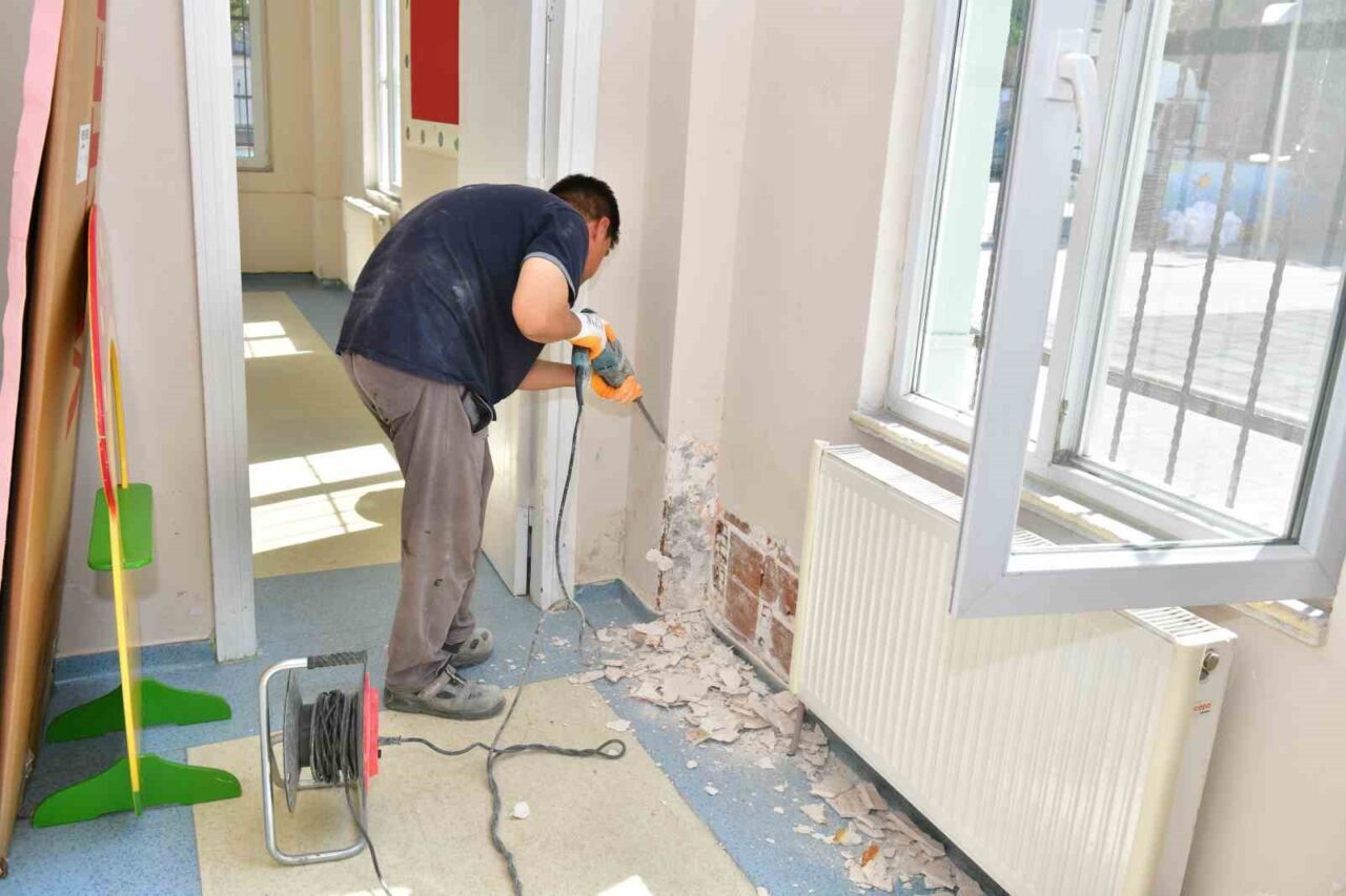 Esenyurt’ta okullar yeni eğitim öğretim dönemine hazırlanıyor 20 Bülten Medya -