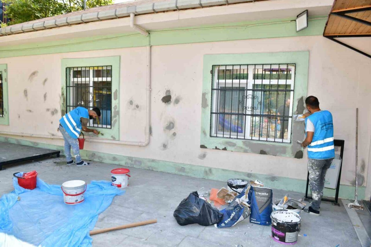 Esenyurt’ta okullar yeni eğitim öğretim dönemine hazırlanıyor 19 Bülten Medya -