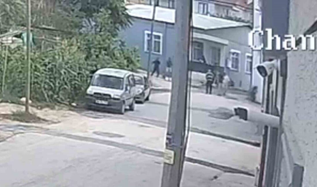 Kiracı-ev sahibi kavgası kanlı bitti! Bursa’nın İnegöl ilçesinde ev sahibi ile kiracısı arasında çıkan tartışma