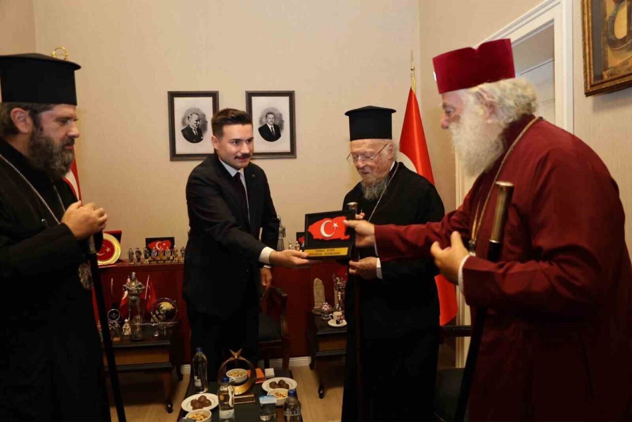 Fener Rum Patriği Bartholomeos’tan Gökçeada Kaymakamı Acar’a ziyaret 11 Bülten Medya -