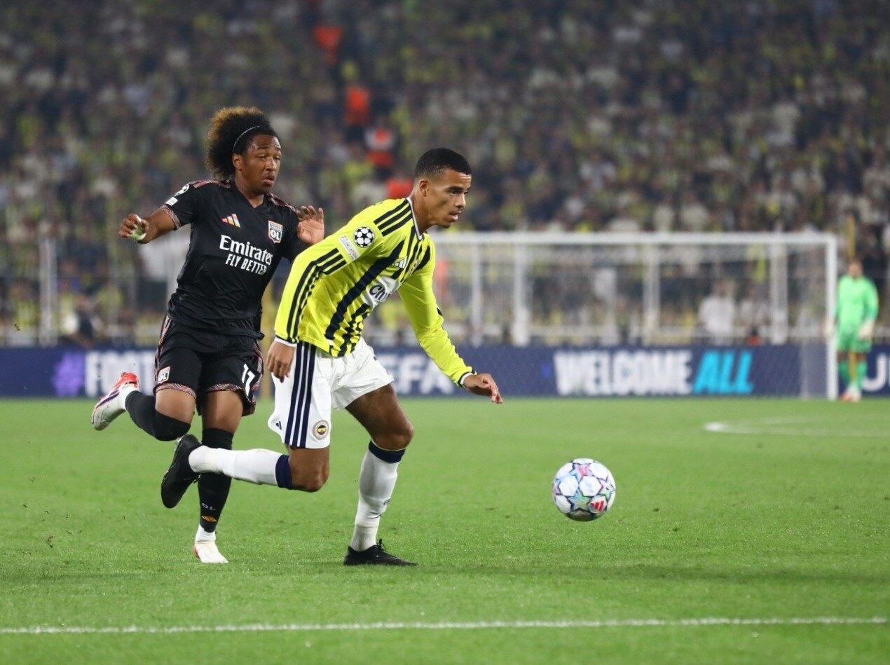 Fenerbahçe, Devler Ligi için sahada 4 Bülten Medya -