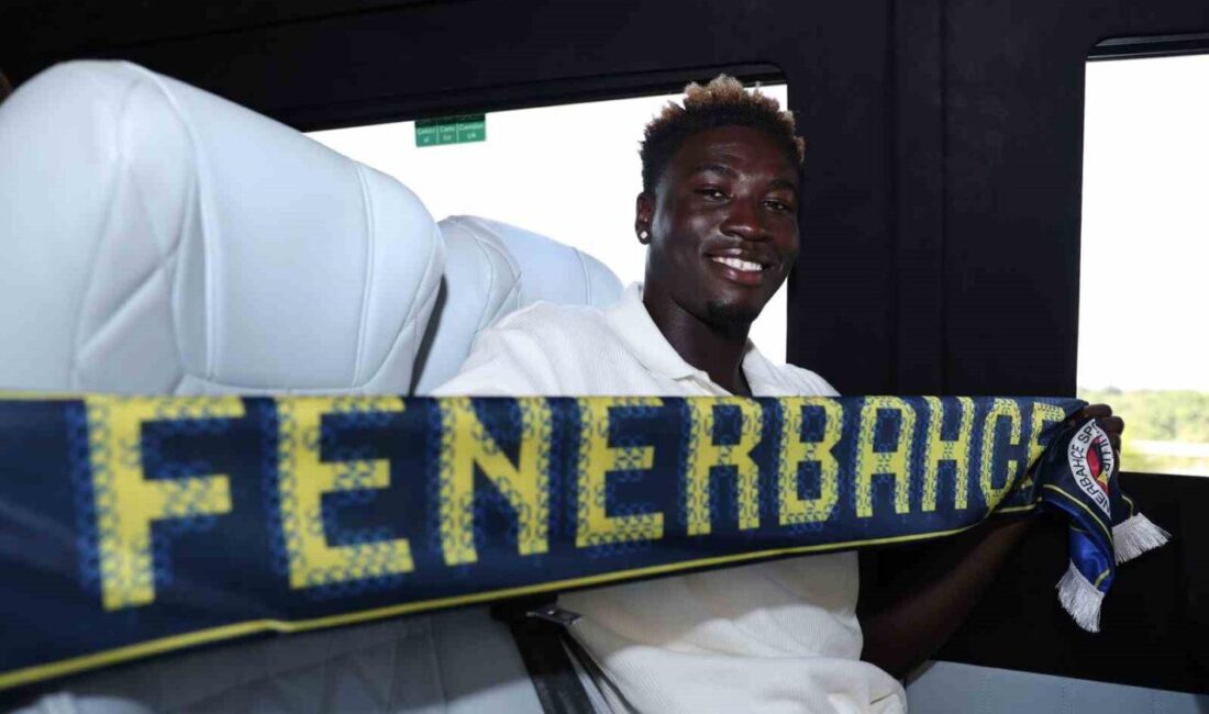 Fenerbahçe, Ganalı stoper Oppong’u kadrosuna kattı Fenerbahçe, Fransız ekiplerinden Nice’in formasını giyen Ganalı stoper Kojo Peprah