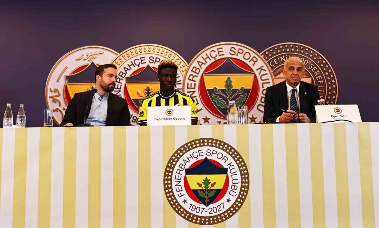 Fenerbahçe, Kojo Peprah Oppong için imza töreni düzenledi 19 Bülten Medya -