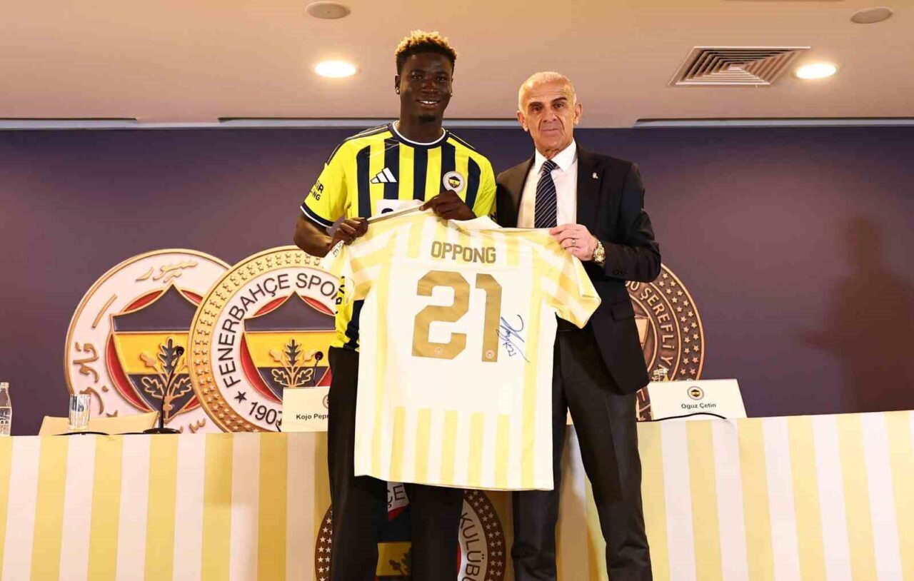Fenerbahçe, Kojo Peprah Oppong için imza töreni düzenledi 23 Bülten Medya -