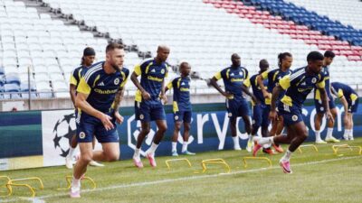 Fenerbahçe, UEFA Şampiyonlar Ligi play off turu rövanşında yarın deplasmanda