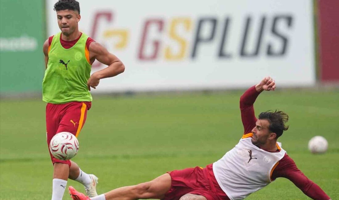 Galatasaray, Çorum FK hazırlıklarını sürdürdü Galatasaray, Trendyol Süper Lig’in ilk haftasında Çorum FK ile oynayacağı