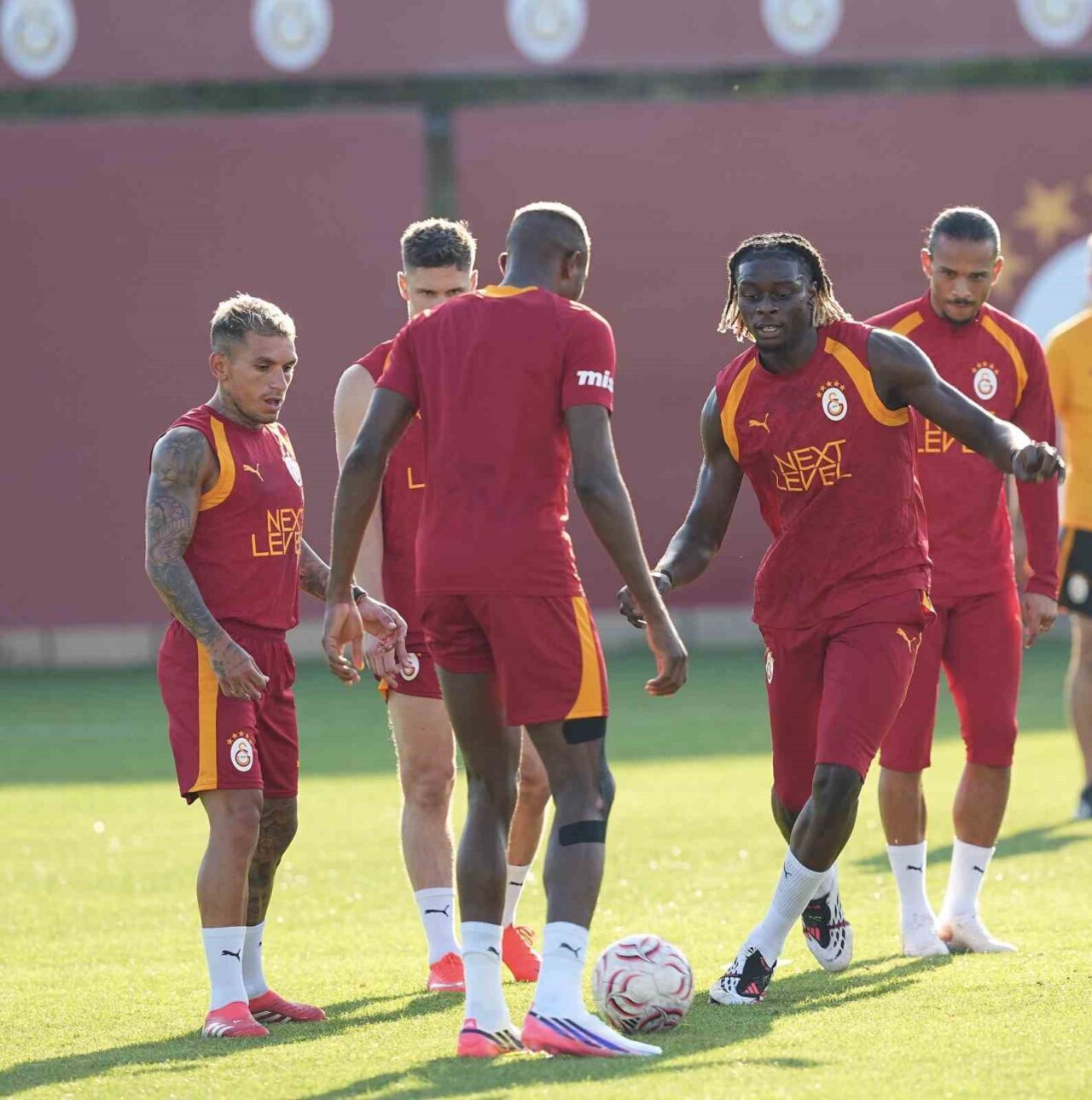 Galatasaray yeni sezon hazırlıklarına devam ediyor 27 Bülten Medya -