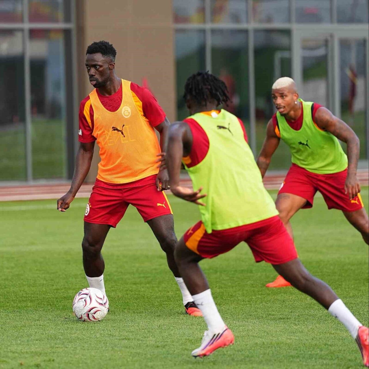 Galatasaray, yeni sezon hazırlıklarını sürdürdü 39 Bülten Medya -