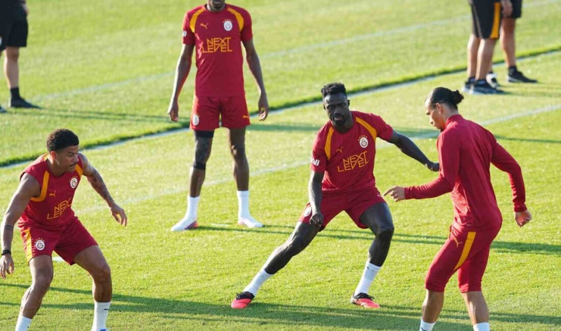 Galatasaray, yeni sezon hazırlıklarını bugün yaptığı antrenmanla sürdürdü. Kemerburgaz Metin