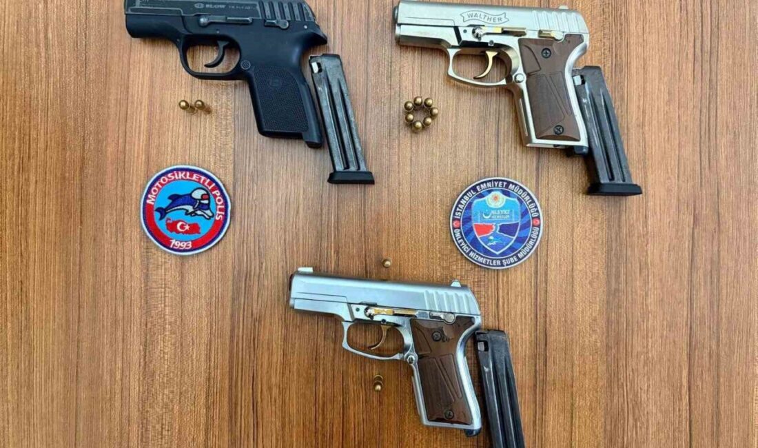Gaziosmanpaşa Adliyesi’nde kasten öldürme davasında gerginlik çıktı, adliyeye doğru giden silahlı kişiler yakalandı Gaziosmanpaşa Adliyesi’nde görülen “kasten öldürme” davası sırasında tarafların yakınları arasında