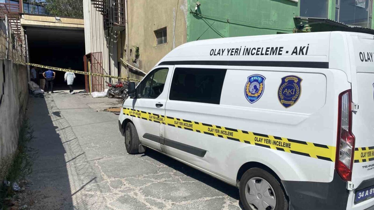 Gaziosmanpaşa’da yük asansörü 4. kattan düştü: 1 ağır yaralı 7 Bülten Medya -