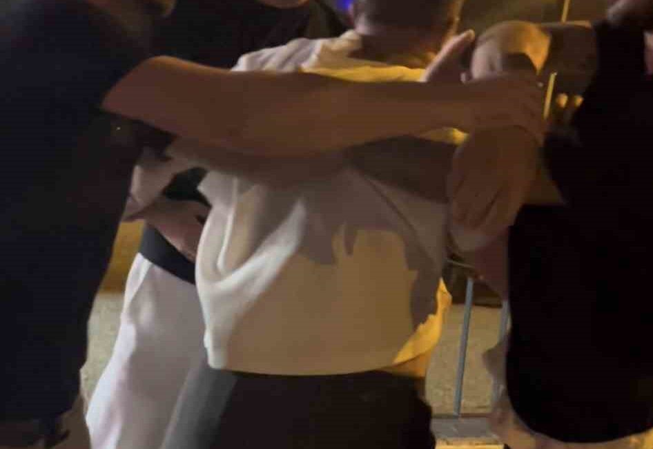 Bursa’nın Osmangazi ilçesinde gece kulübünden çıkan iki grup arasında çıkan