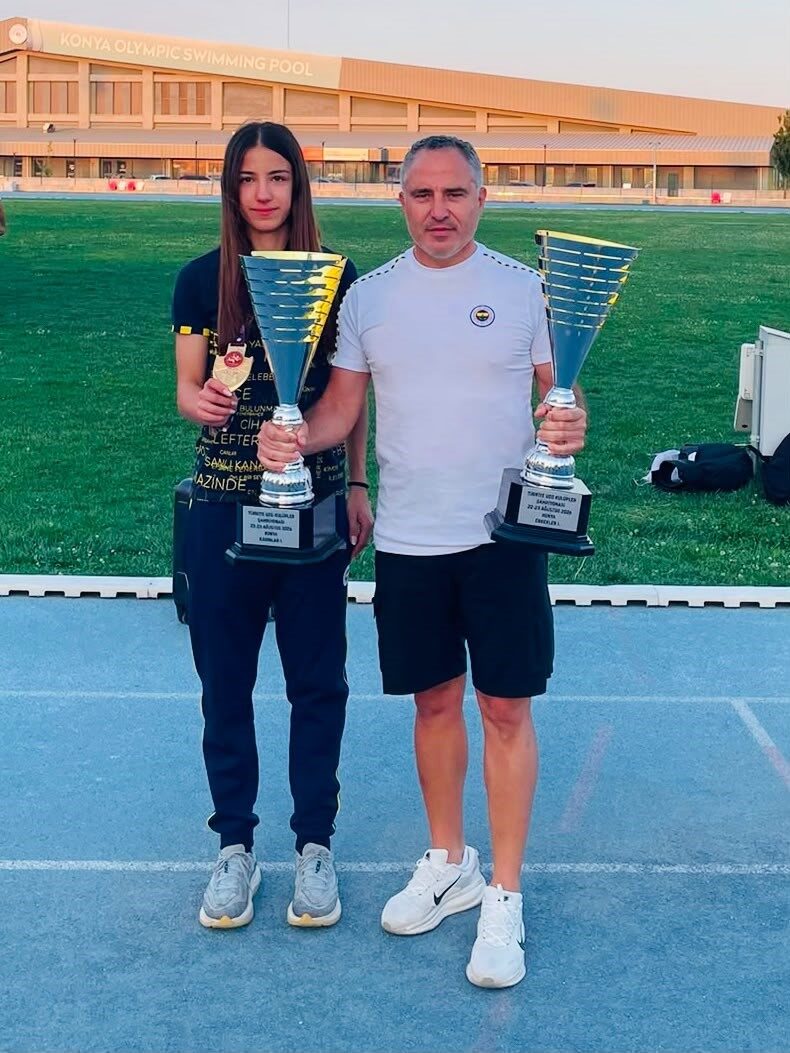 Genç atlet Zülal Gültepe’den Türk atletizm tarihine geçen derece 4 Bülten Medya -