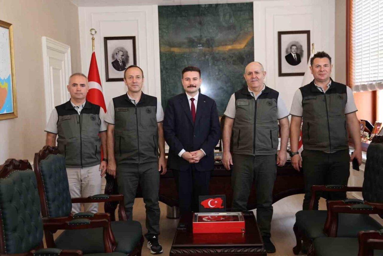 Gökçeada’da orman yangınlarıyla mücadele kapsamında yürütülen çalışmalar masaya yatırıldı 11 Bülten Medya -