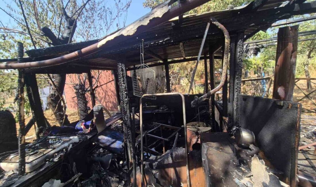 Gönen’de baraka yangını Balıkesir’in Gönen ilçesinde, bahçe içerisinde bulunan barakada çıkan yangın, itfaiye