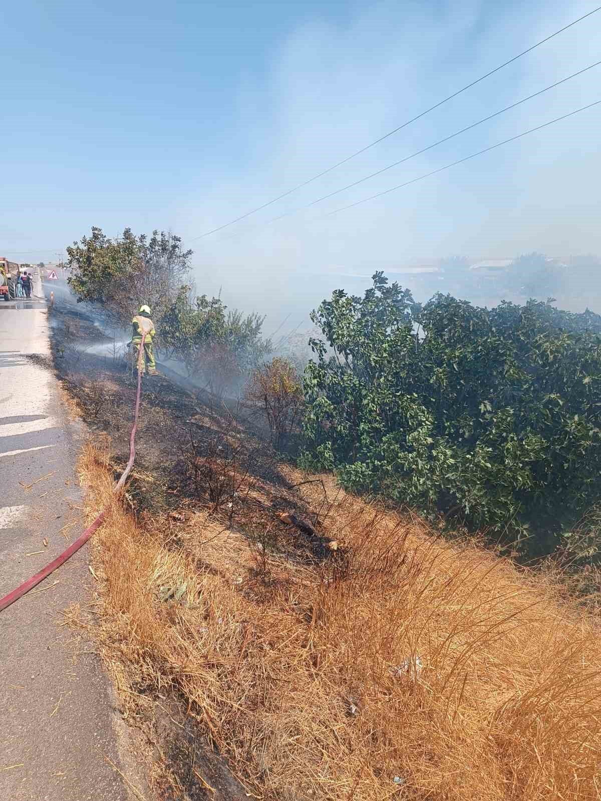 Gönen’de korkutan yangın: 90 ton saman kül oldu 24 Bülten Medya -