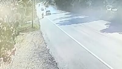 Sakarya’nın Sapanca ilçesinde otomobil ile motosikletin çarpışması neticesinde 20 yaşındaki