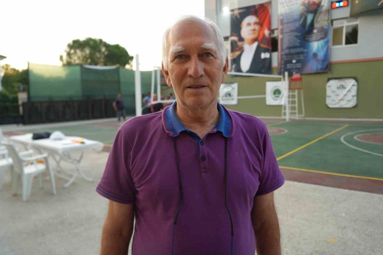 Hayatını kaybeden dalgıç için 12 takım sahaya çıktı 20 Bülten Medya -