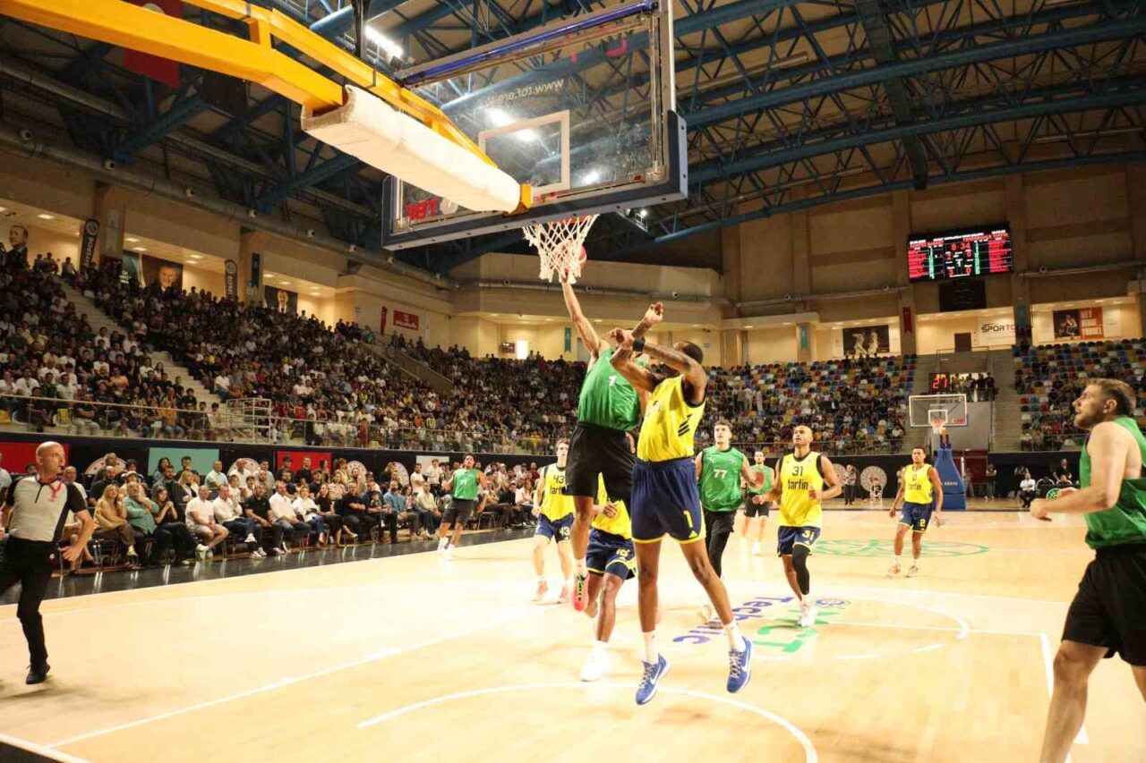 Hazırlık maçı: Körfez Basket: 82 - Fenerbahçe: 70 43 Bülten Medya -