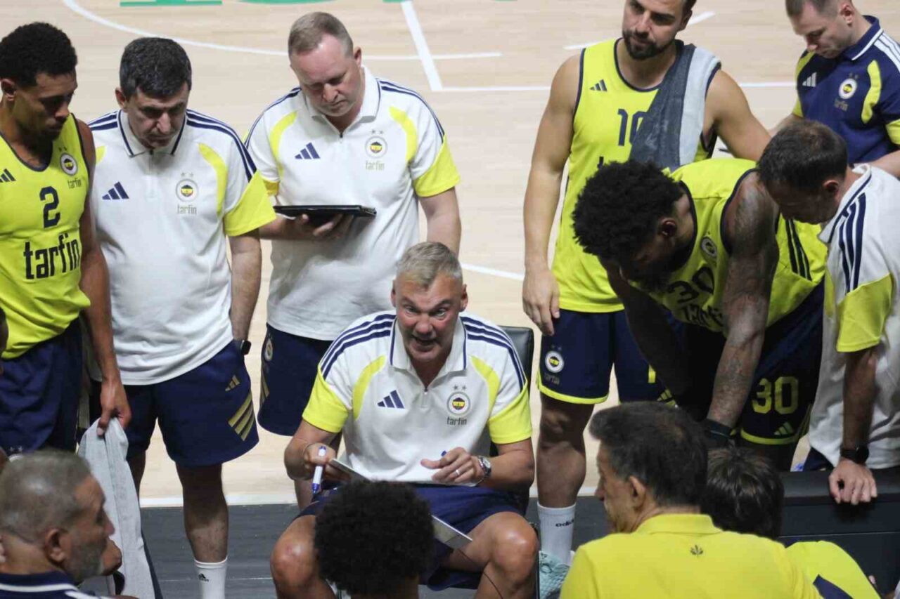 Hazırlık maçı: Körfez Basket: 82 - Fenerbahçe: 70 50 Bülten Medya -