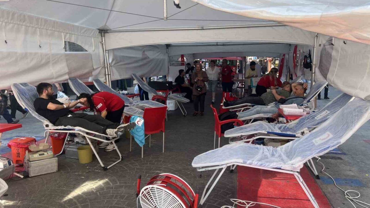 İBB’den Kızılay’a meydanda yer çıkmadı, Bahçelievler Belediyesi yer tahsis etti 11 Bülten Medya -