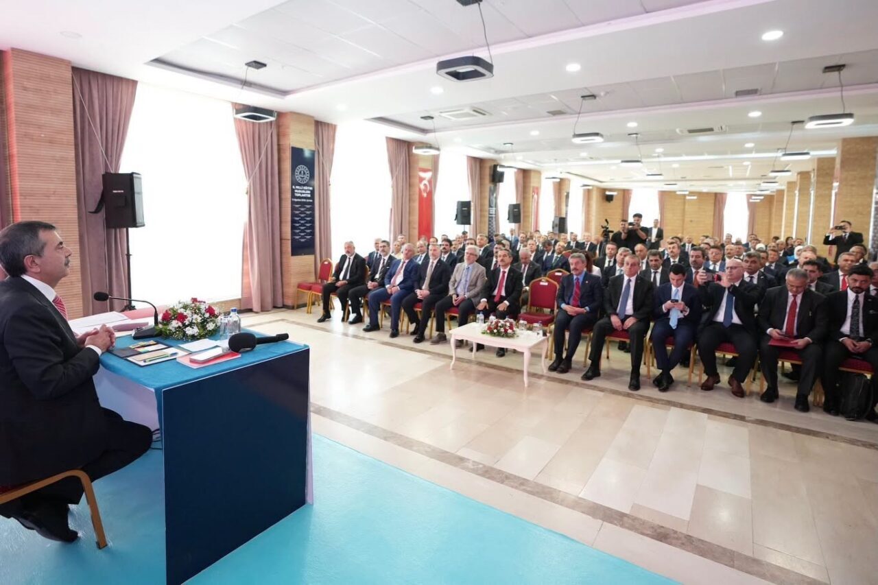 İl Müdürü Şimşek, 81 ilin eğitim zirvesinde Bilecik’i temsil etti 4 Bülten Medya -
