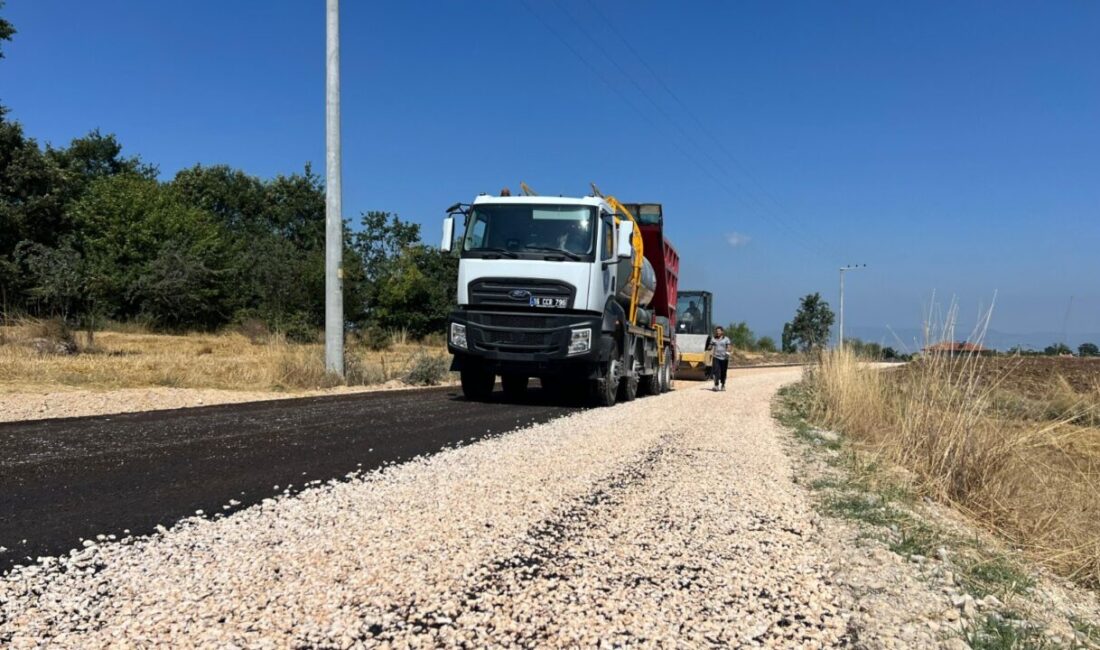 İnegöl’de yollar değişiyor! Bursa Büyükşehir Belediyesi, İnegöl’de 3 mahalleyi kapsayan 10 kilometrelik güzergahta